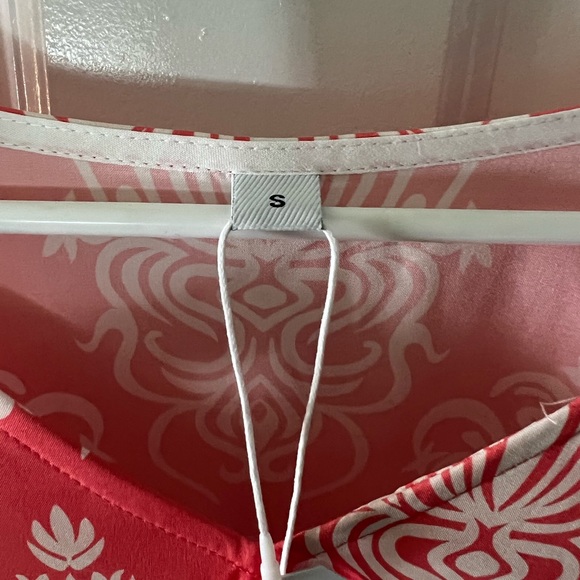 Women’s dress, coral and white, size S, bell sleeves - Picture 3 of 4